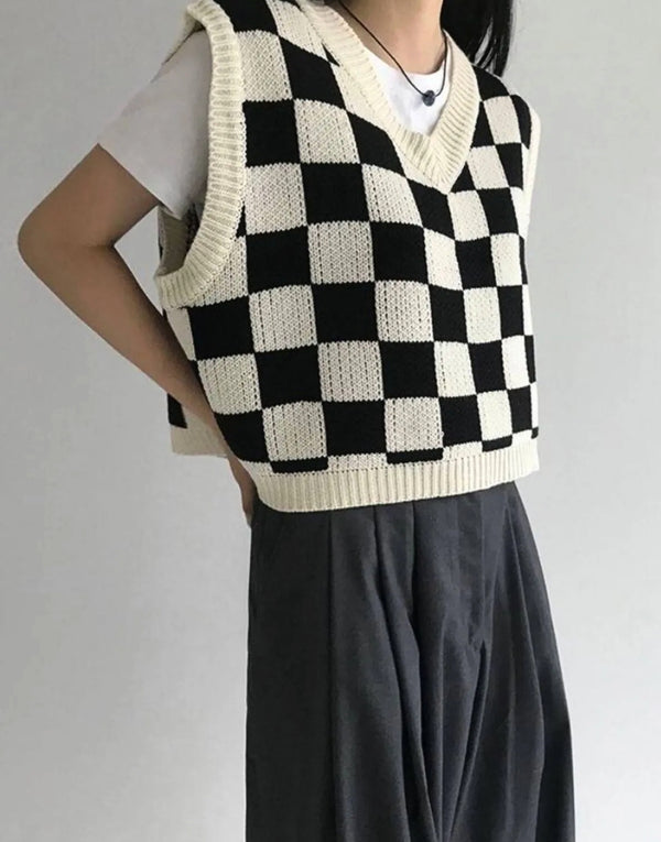 Women's Square Patterned V Neck Sweater