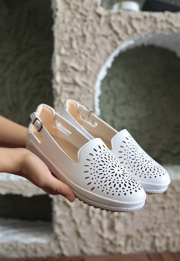 Women's White Leather Ballerina Shoes